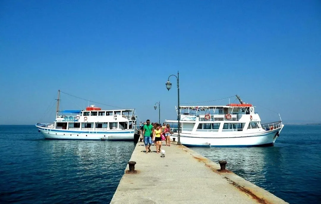 Sea Pleasure Apartment II Peraia